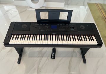 Yamaha Portable Grand DGX 660 88 Keys Electric Piano