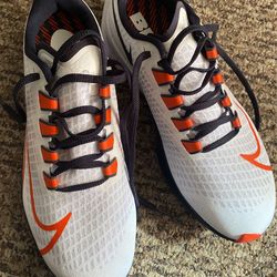 Nike Running Shoes Size 8 USA 