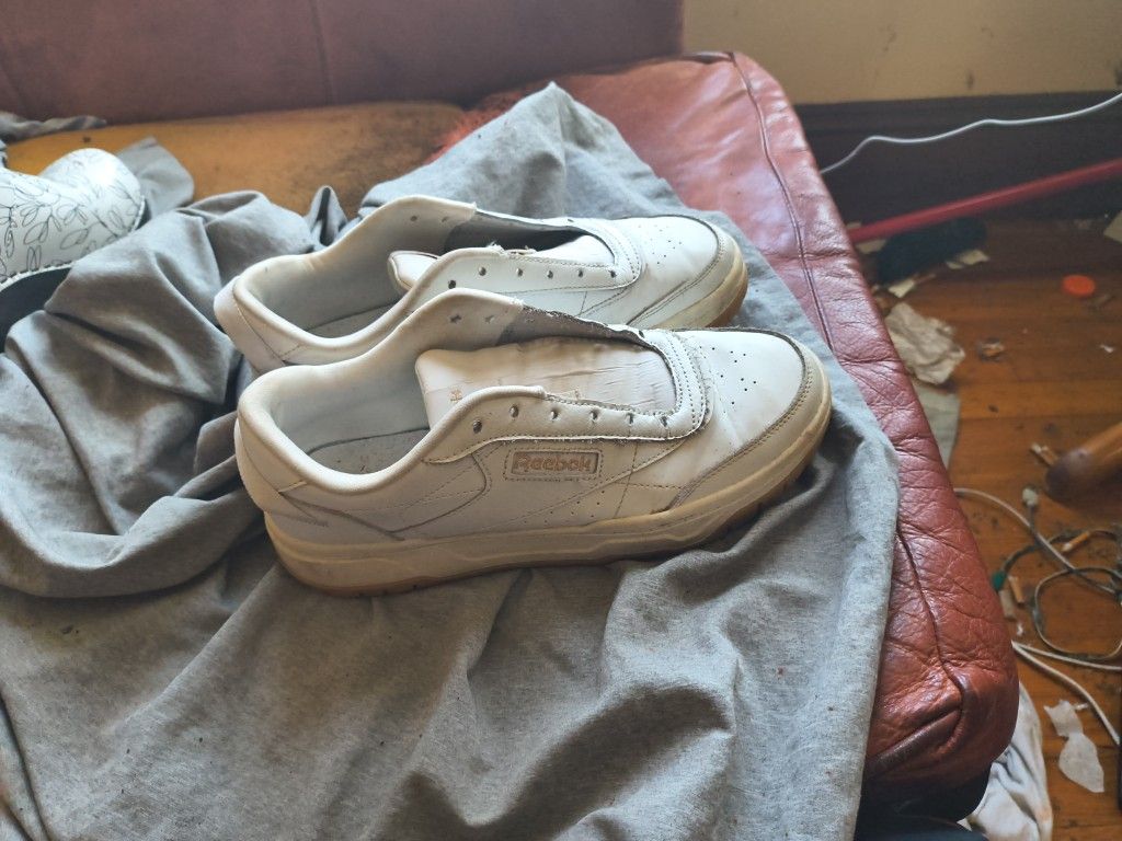 Reebok's Women's Shoes 8 And 1/2 Open Not Used