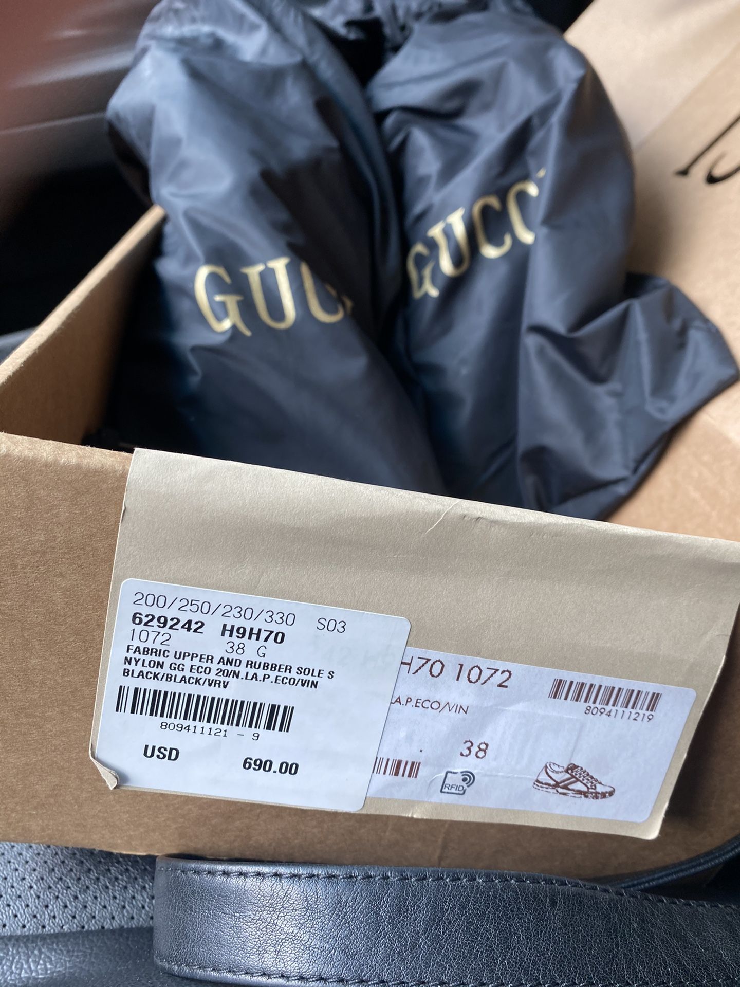 Womans Flat Gucci Shoes/Great Gift For A Woman