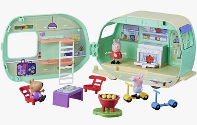 Peppa Pig Three Little Piggies Caravan Playset