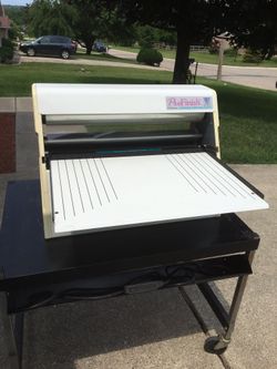 Varitronics Pro Finish Laminating & Mounting System Cold Laminator w/ Extra Rolls