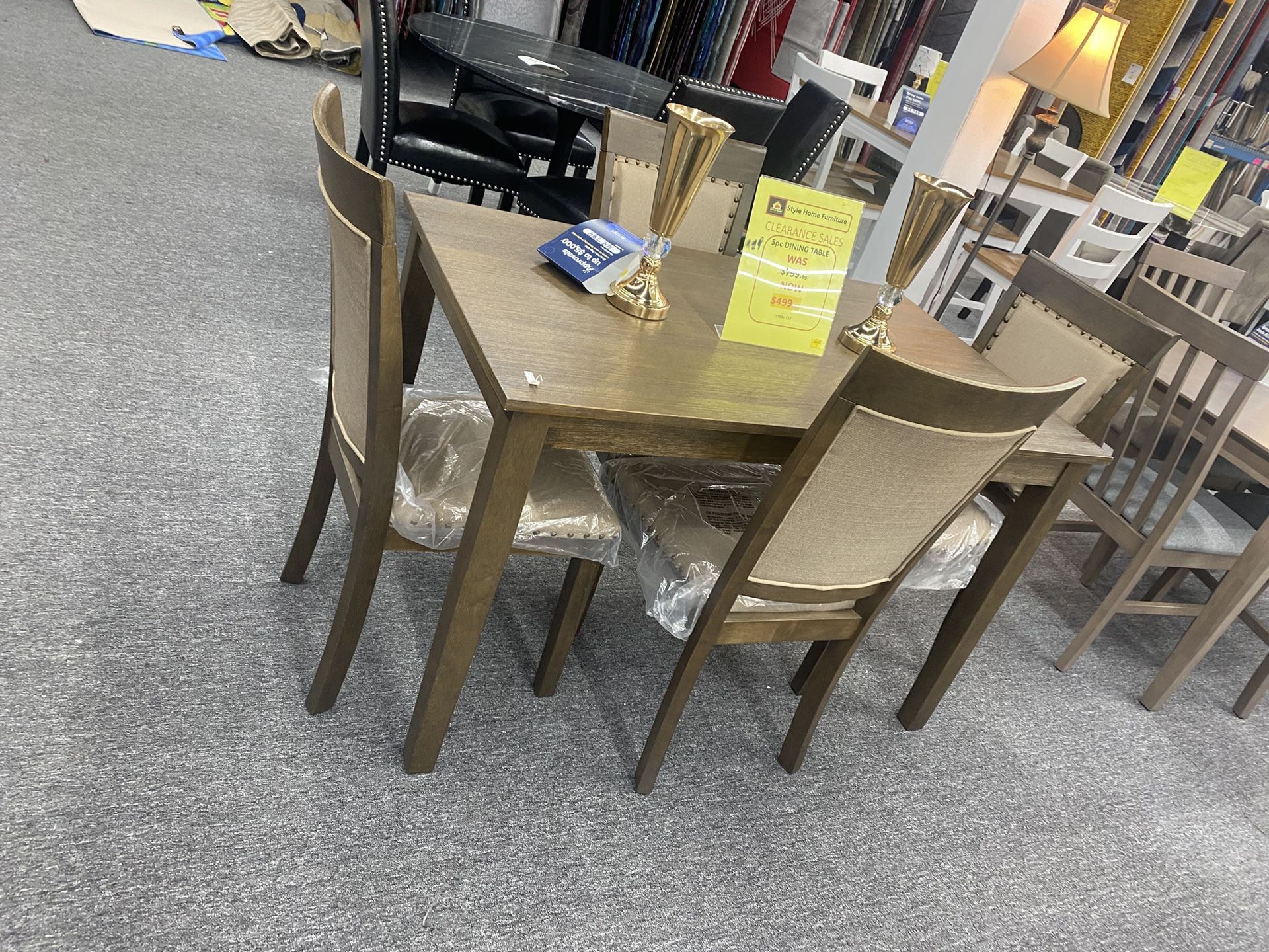 5 Pc Dinning Table Set $499
