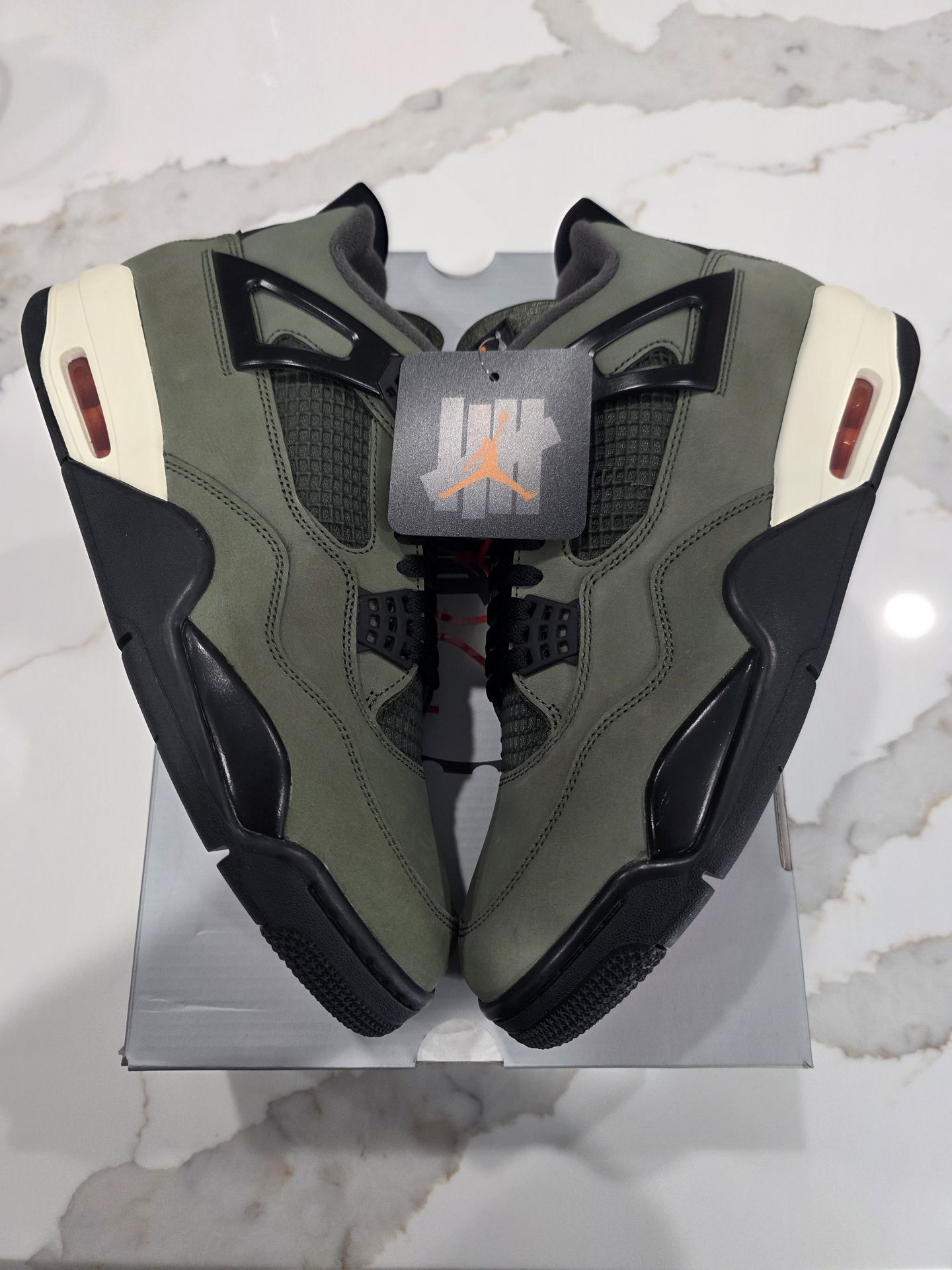 Undefeated Jordan 4 Size 11