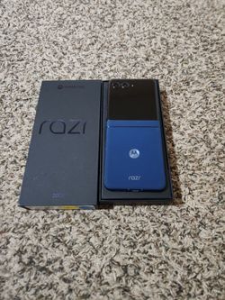 Brand new Motorola razar 256gb 5g