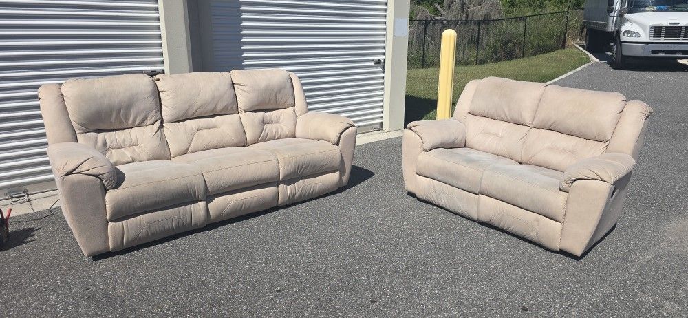Electric recliner sofa & manual recliner loveseat set (DELIVER OPTION)