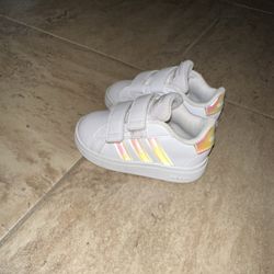 Adidas Toddler Size 5