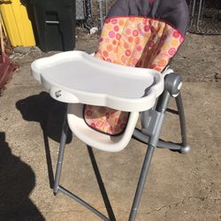 Very Nice Adjustable Reclining Fold Up Highchair Only $40 Firm