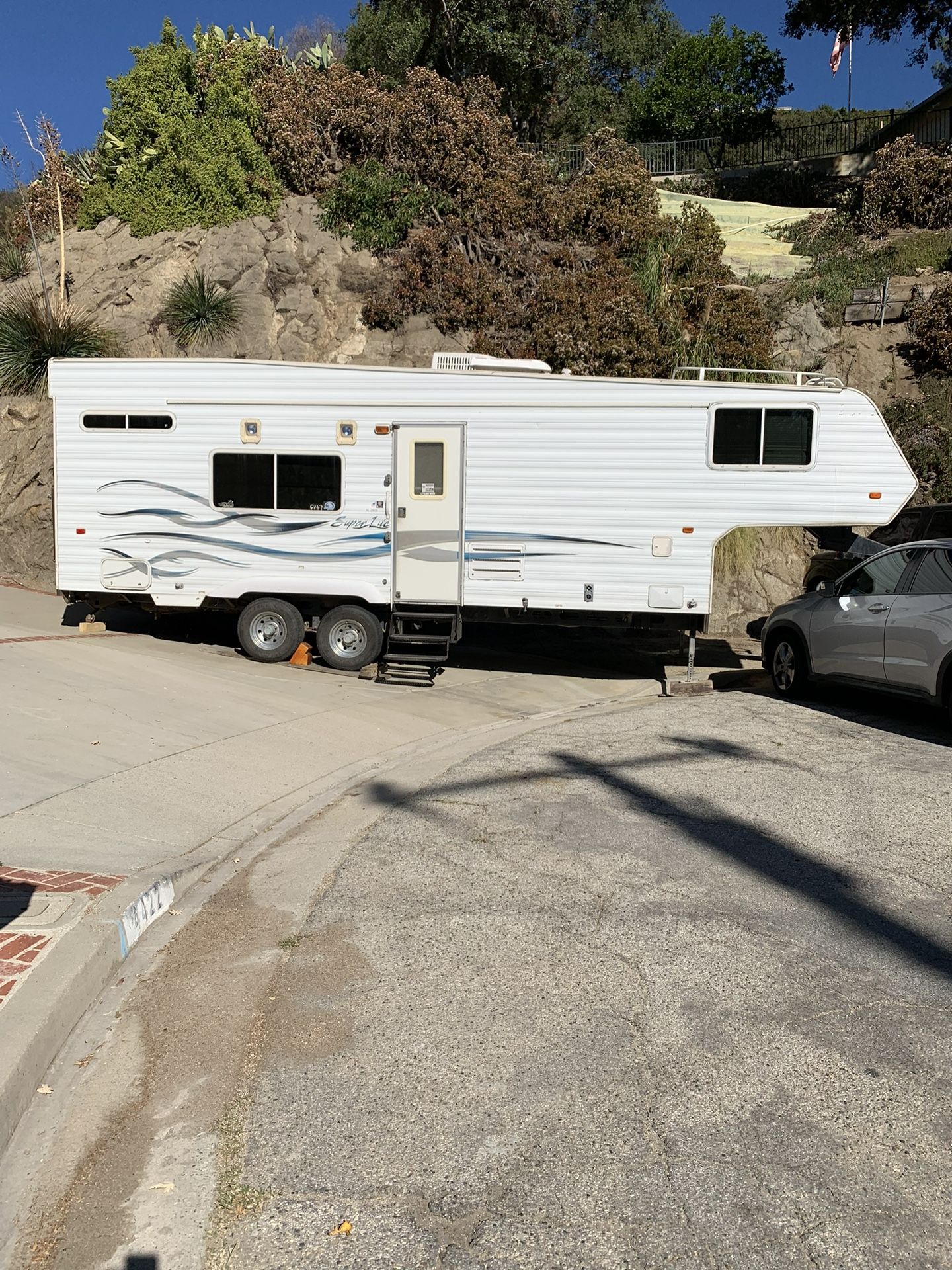 Weekend Warrior 28ft Fifth Wheel Toy Hauler Trailer