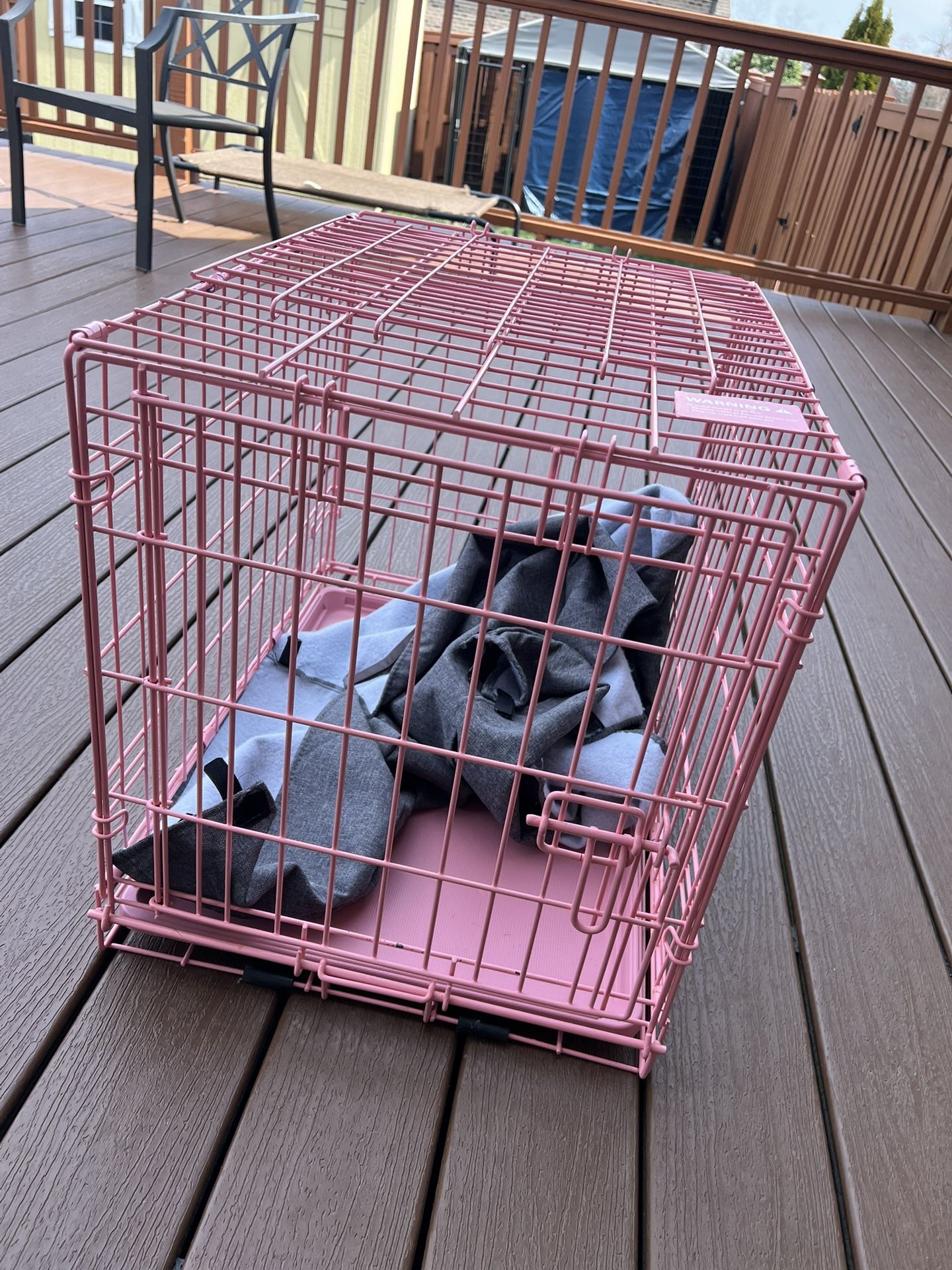 Dog Crate And Other Dog Ítems