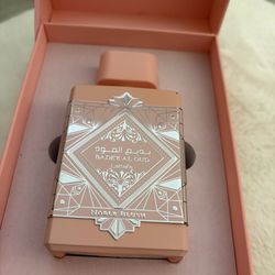 Lattafa Badee Al Oud Noble Blush perfume