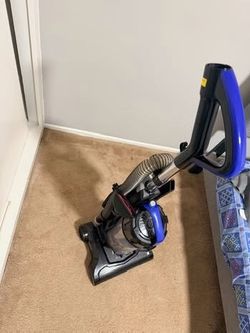 Eureka Lightweight Powerful Upright Vacuum Cleaner for Carpet and Hard Floor