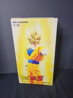 Dragon Ball Z Super Saiyan Gokou Real Action Figure Medicom Toy.