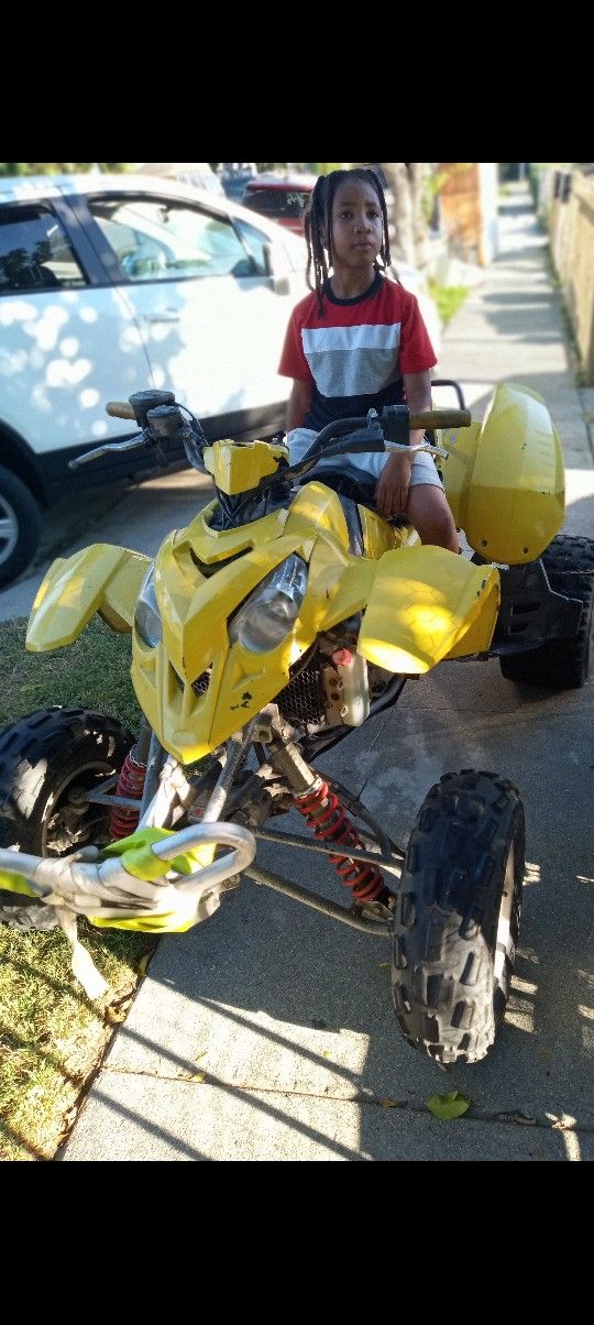 2006 Polaris predator