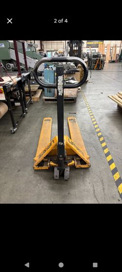 Pallet Jacks Uline $219-269 Few Available Nice