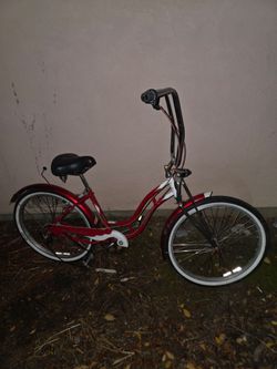 Schwinn Cruiser Six Bike