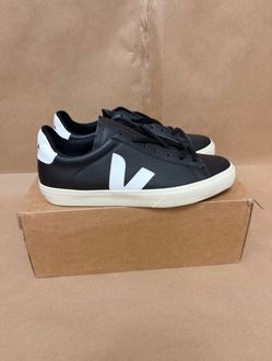 Veja Campo Low-Top Leather Sneakers Mens Size 10.5 Brand New In Box