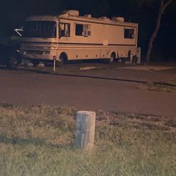 95 Fleetwood Bounder RV