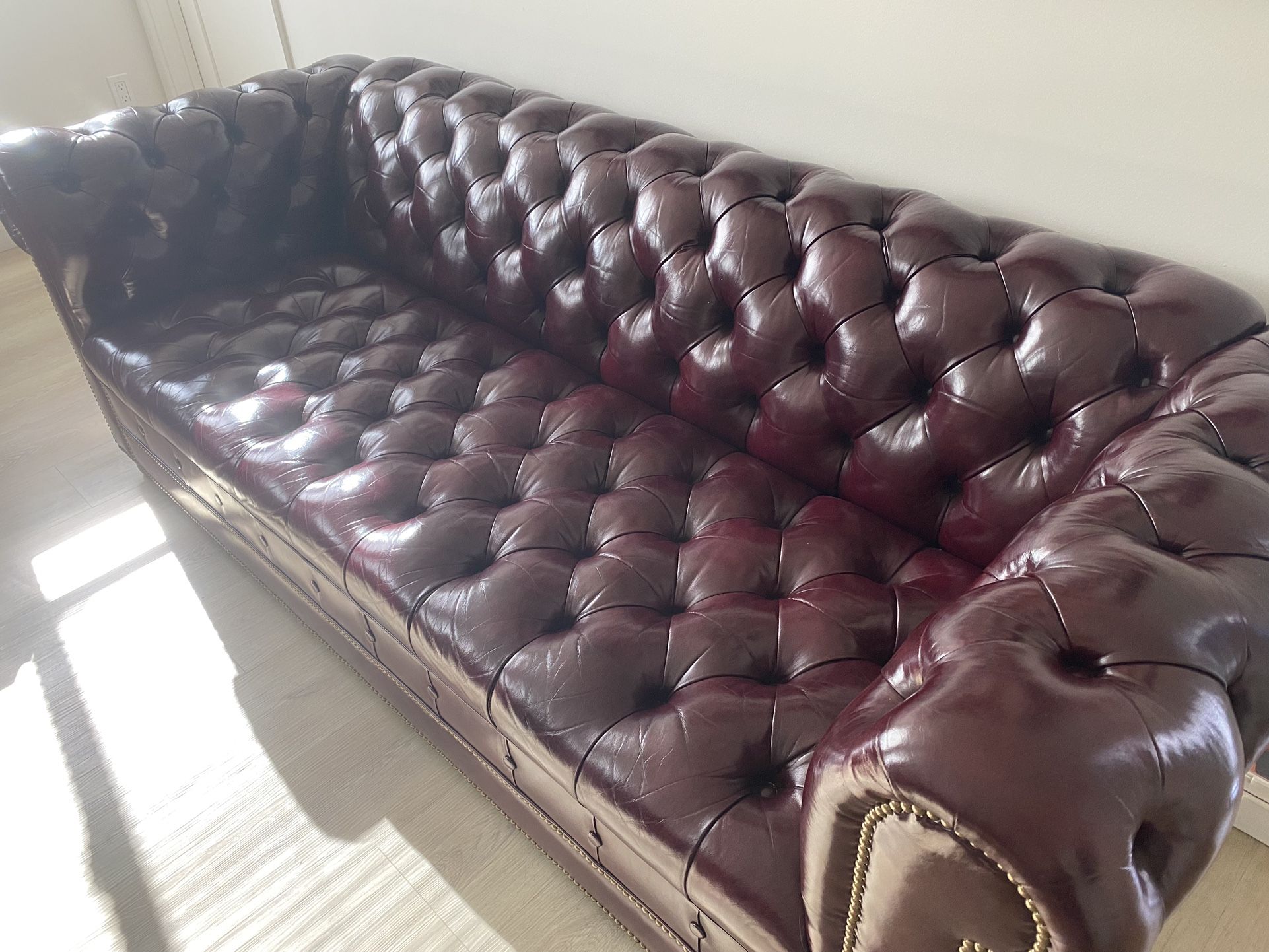 Chesterfield Sofa 