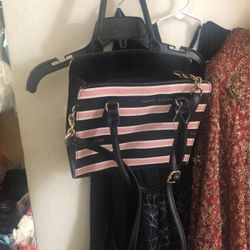 Tommy Hilfiger Cute Bag In Perfect Condition 