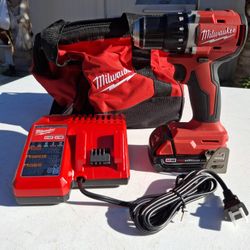 Milwaukee M18 Compact Brushless 1/2" Drill/Driver Kit 