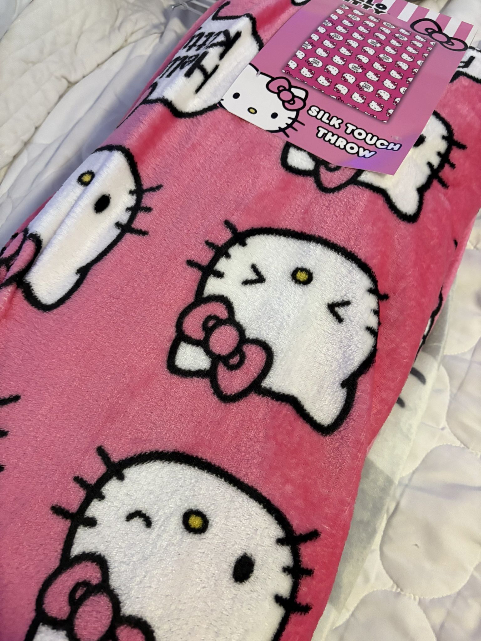 Hello Kitty Throw