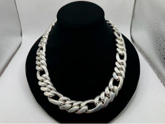 Cuban necklace