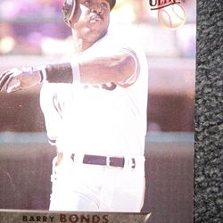 1993 FLEER BARRY BONDS BASEBALL CARD