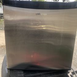 Black N Gray ISO Mini Refrigerator 