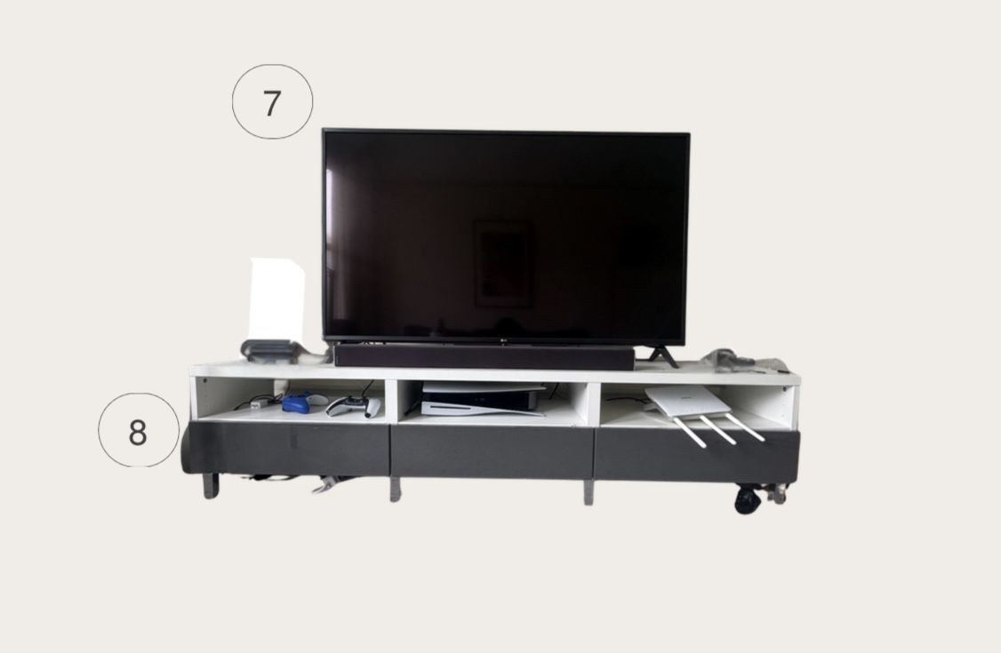 Tv stand/media console