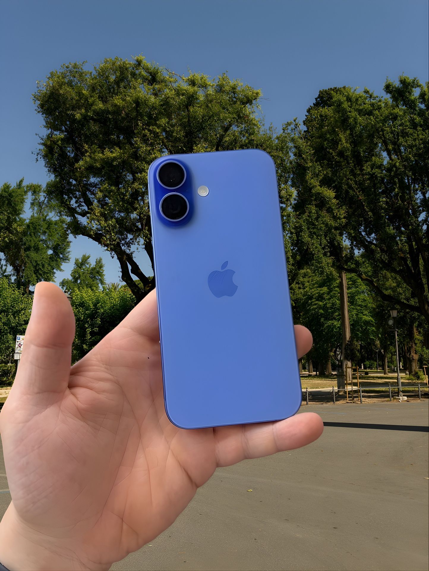 iPhone 16 128GB Blue – 100% Certified Authentic |Mint Condition | Unlocked Best Price