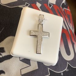 925 moissanite pendant