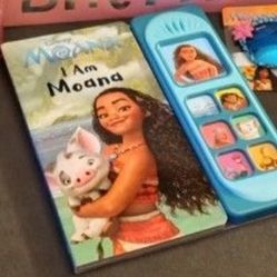 Moana Book 