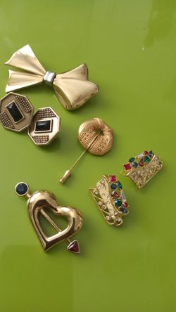 Brooch and Earrings. Vintage Monet etc.