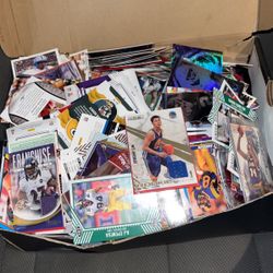 Football/basketball/baseball Cards