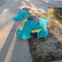 Dinosaur ride