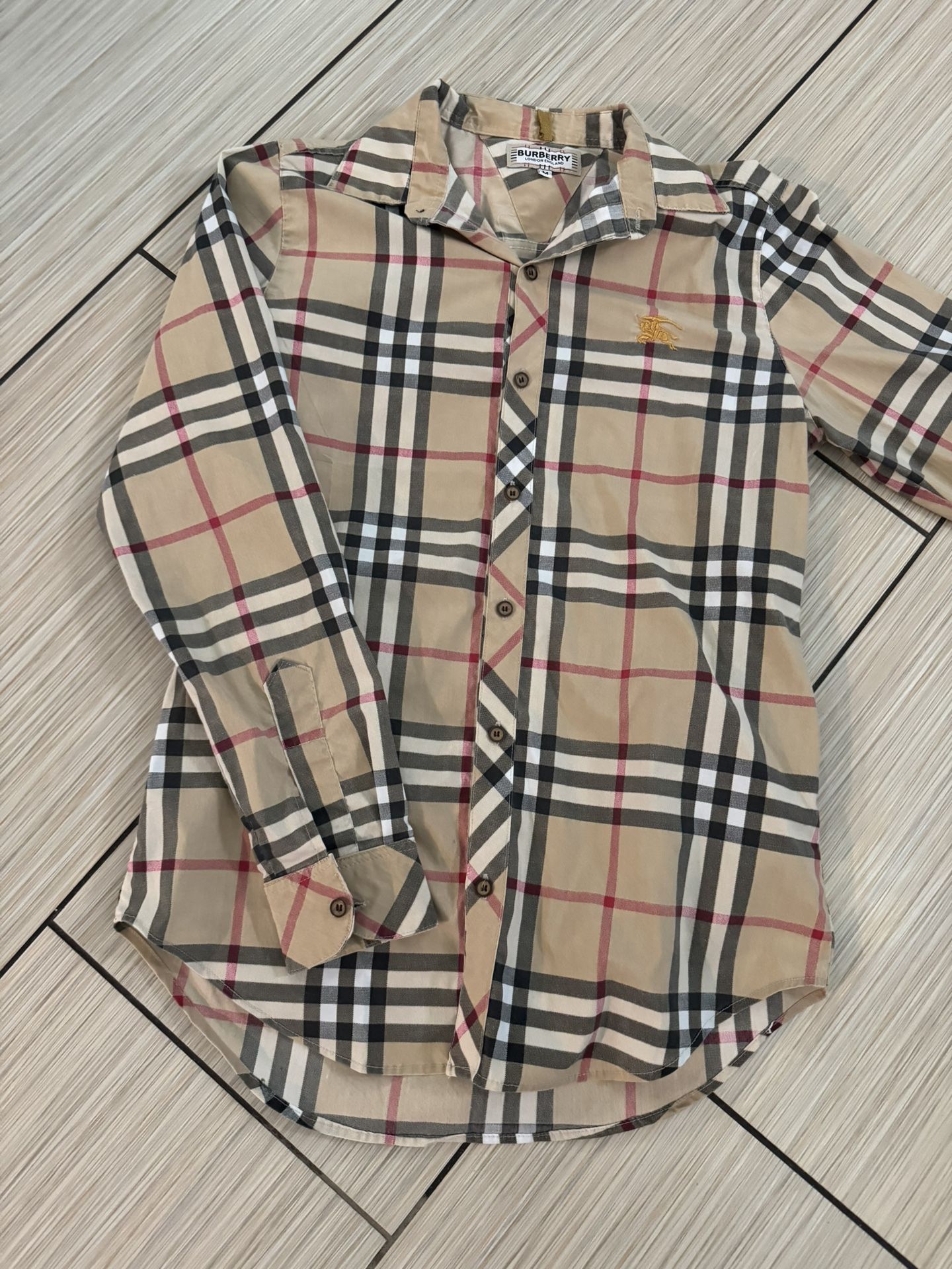 BURBERRY BUTTON UP
