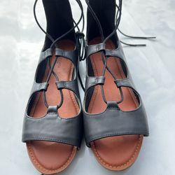 American Eagle Sandal, Size 11