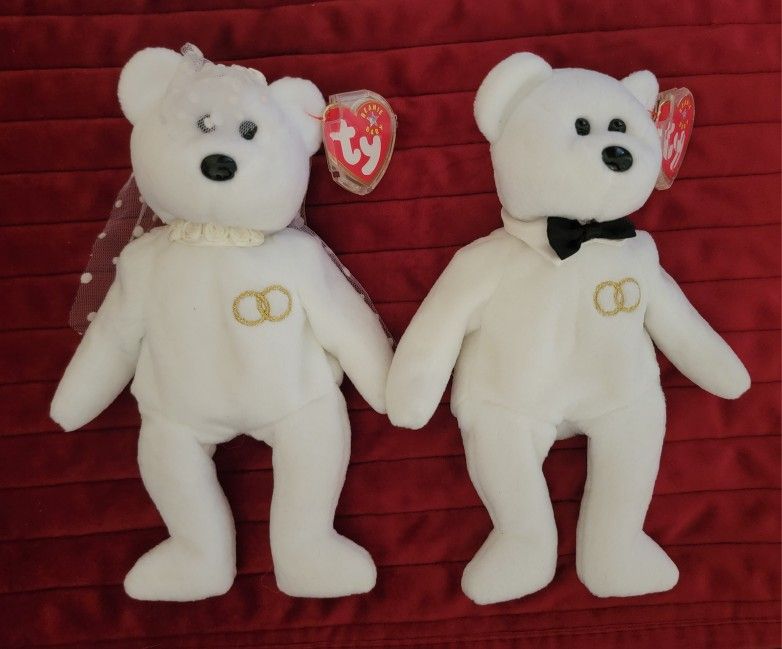 TY beanie Baby Mr. And Mrs. Wedding Bears