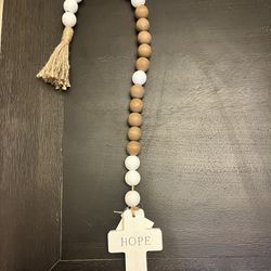 Garland/beads 
