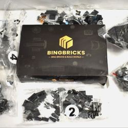 Bing Bricks 412 Piece Building Toy Machine Robot w Blaster Black & Gray TK-640. (Bin 17)