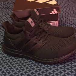 Adidas UltraBoost 1.0