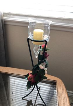 Candle holder with candle