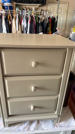 3-Drawer Nightstand Bedside Table