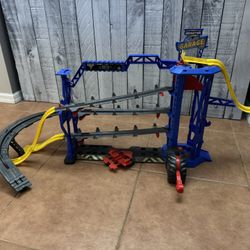 Monster Jam Garage