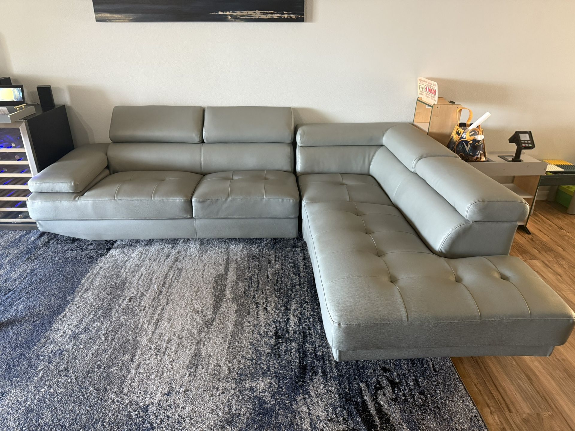 Sectional leather Sofa 