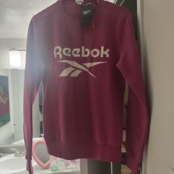 Size Small/Xs Reebok Sweater. 