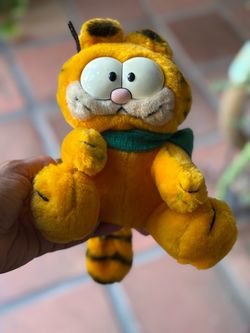 Vintage Garfield Plush Stuffed Animal