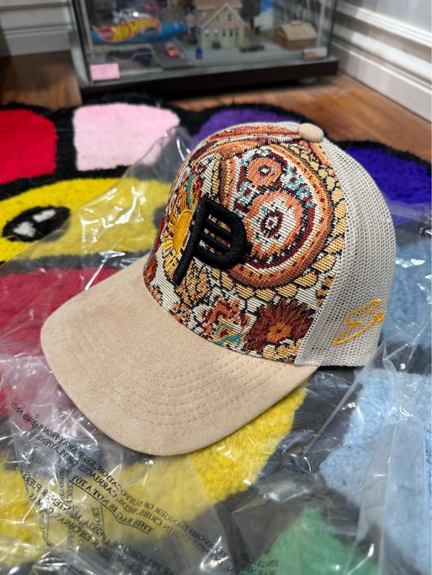Eazyla Filipino hat