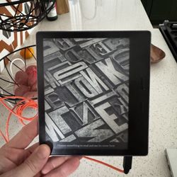 2023 Kindle Oasis 7”